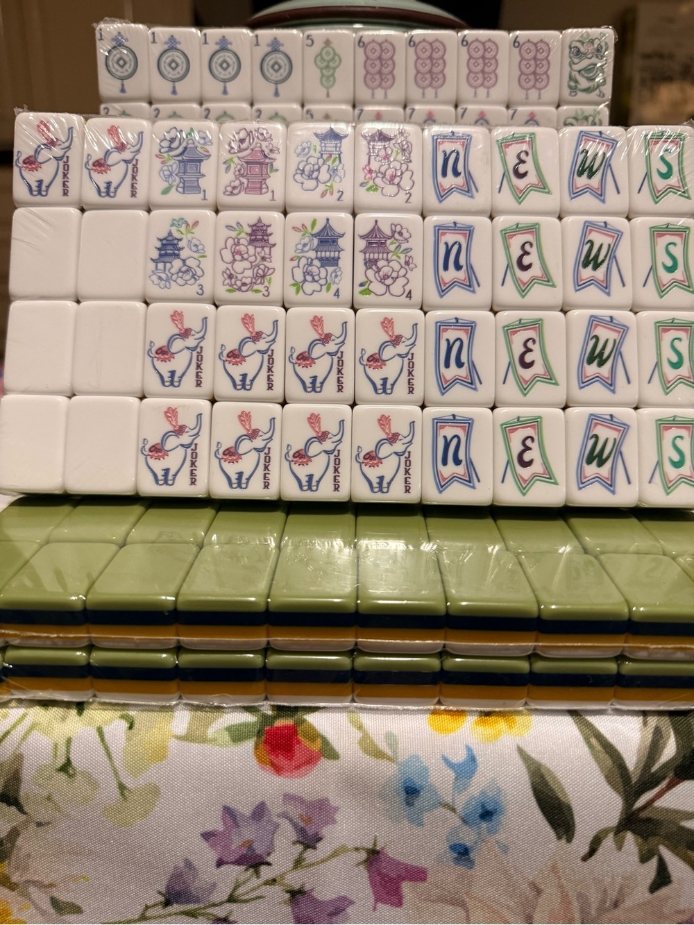 American Mahjong Tile Set - White and Olive Green with Elephant jokers